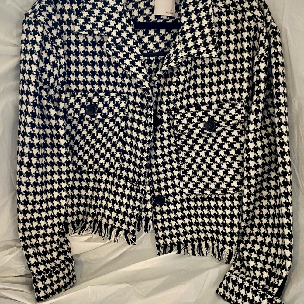 SO - Cropped Houndstooth Frayed Hem Jacket NWT